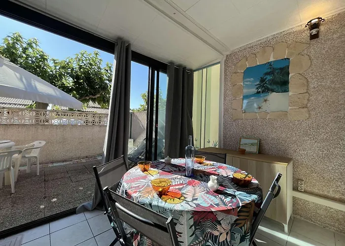 Pavillon Familial Avec Terrasse Proche Lagune - Ay090-091 شقة *
